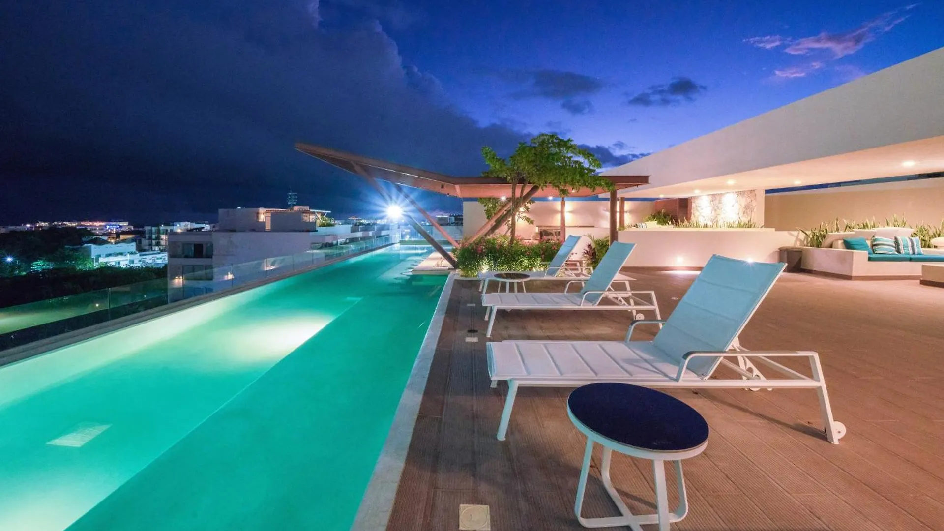 Studio With Rooftop Pool, Gym - At L Condos - Lidia Playa del Carmen