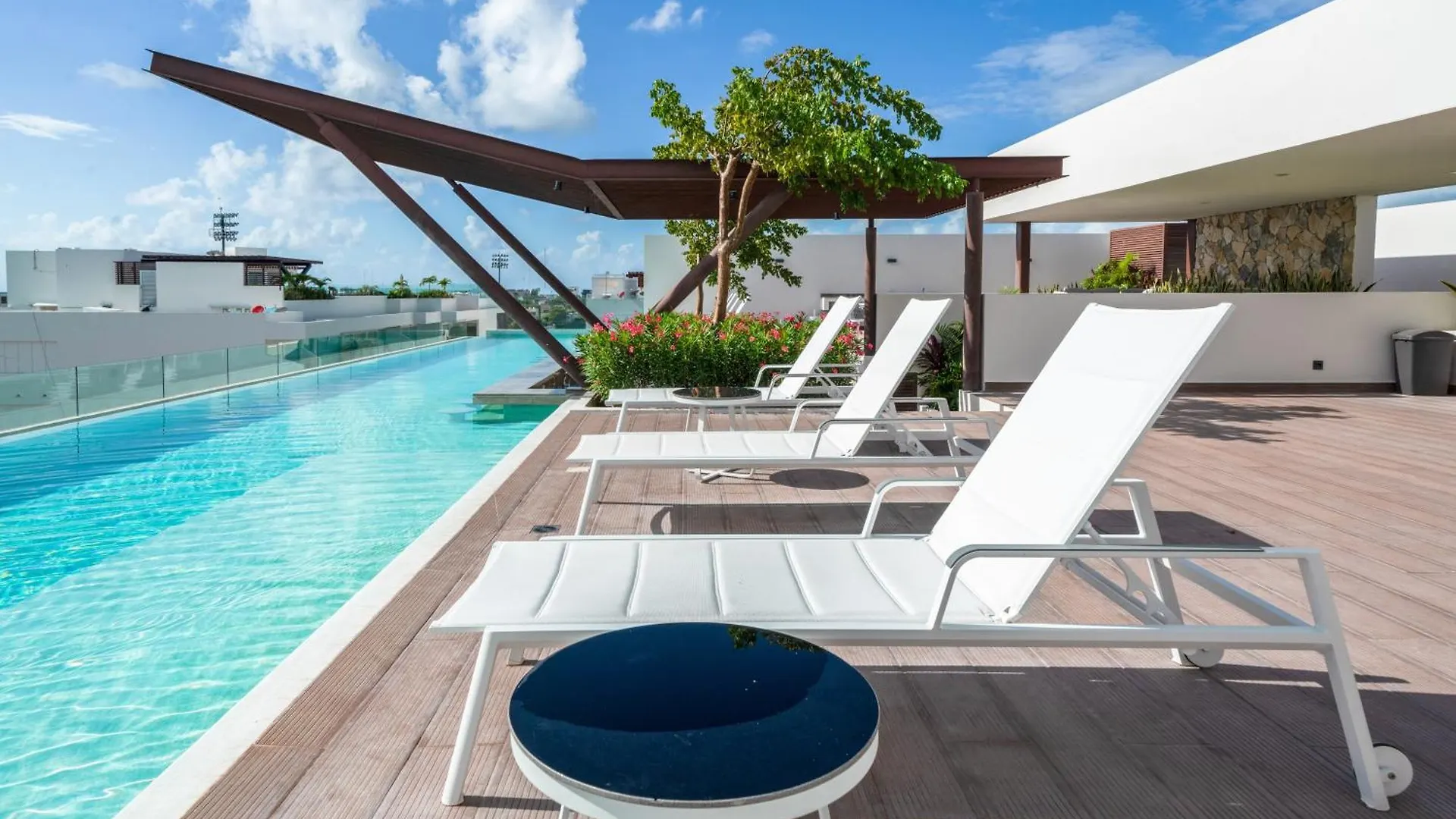 Studio With Rooftop Pool, Gym - At L Condos - Lidia Playa del Carmen