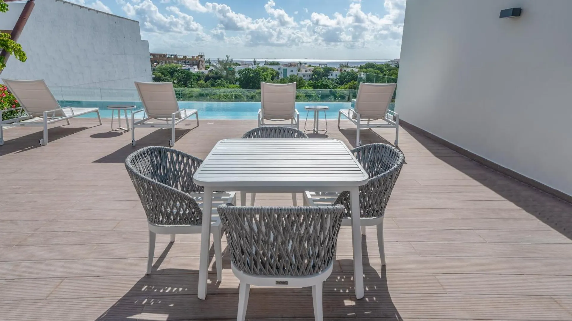 Studio With Rooftop Pool, Gym - At L Condos - Lidia Playa del Carmen